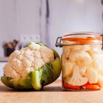 Soczysta, chrupiąca kapusta kiszona: 3 najlepsze przepisy na elegancką przekąskę